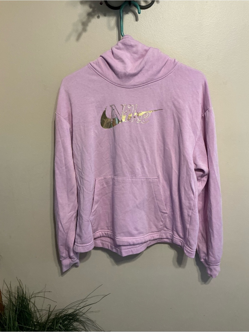 Nike Pink Hoodie – Women’s Small – Metallic Gold Logo - Picture 2 of 6